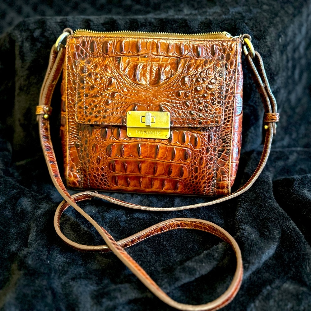 Vintage Brahmin brown croc crossbody jet tassel
